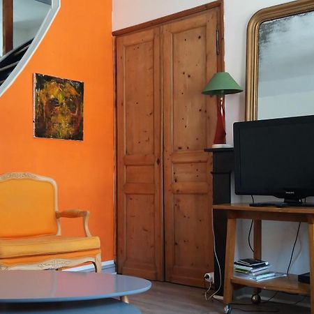 Lumineux Duplex A Wazemmes Apartman Lille Kültér fotó